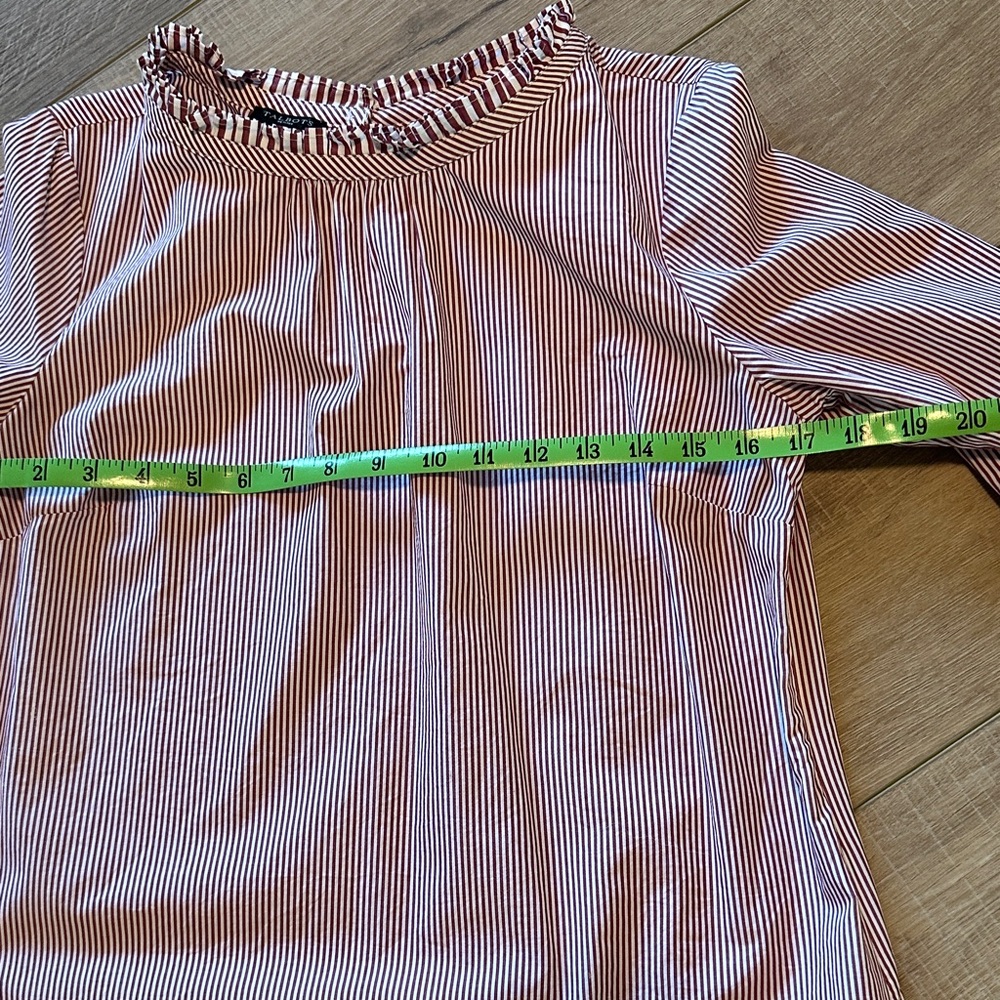 Talbots Top with Ruffle Sleeves - Picture 7 of 8